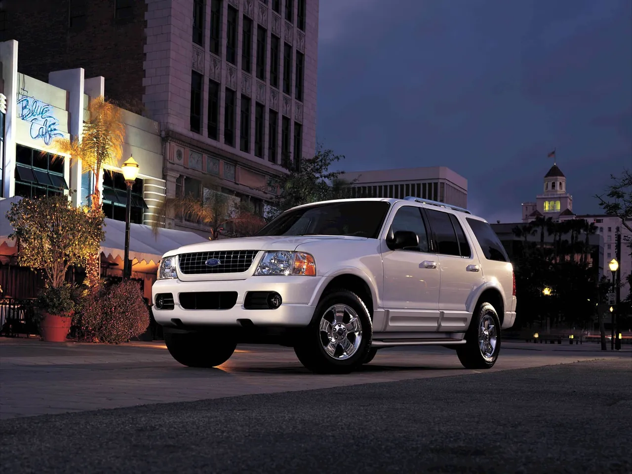 Ford Explorer (2003)