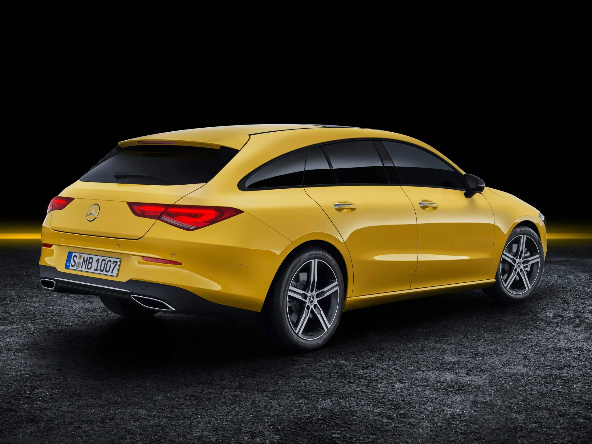Mercedes-Benz CLA Shooting Brake (2020) – zadní tříčtvrteční pohled