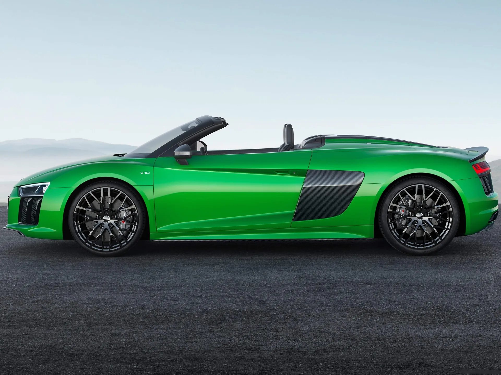 Audi R8 Spyder V10 plus (2018) – boční profil