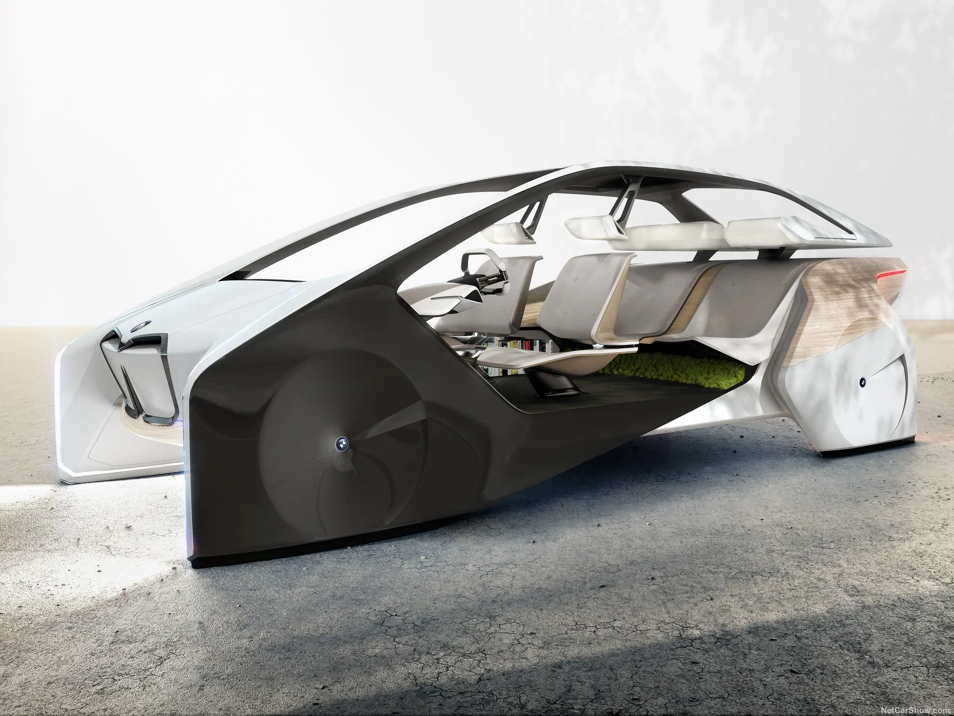 BMW i Inside Future Concept (2017)