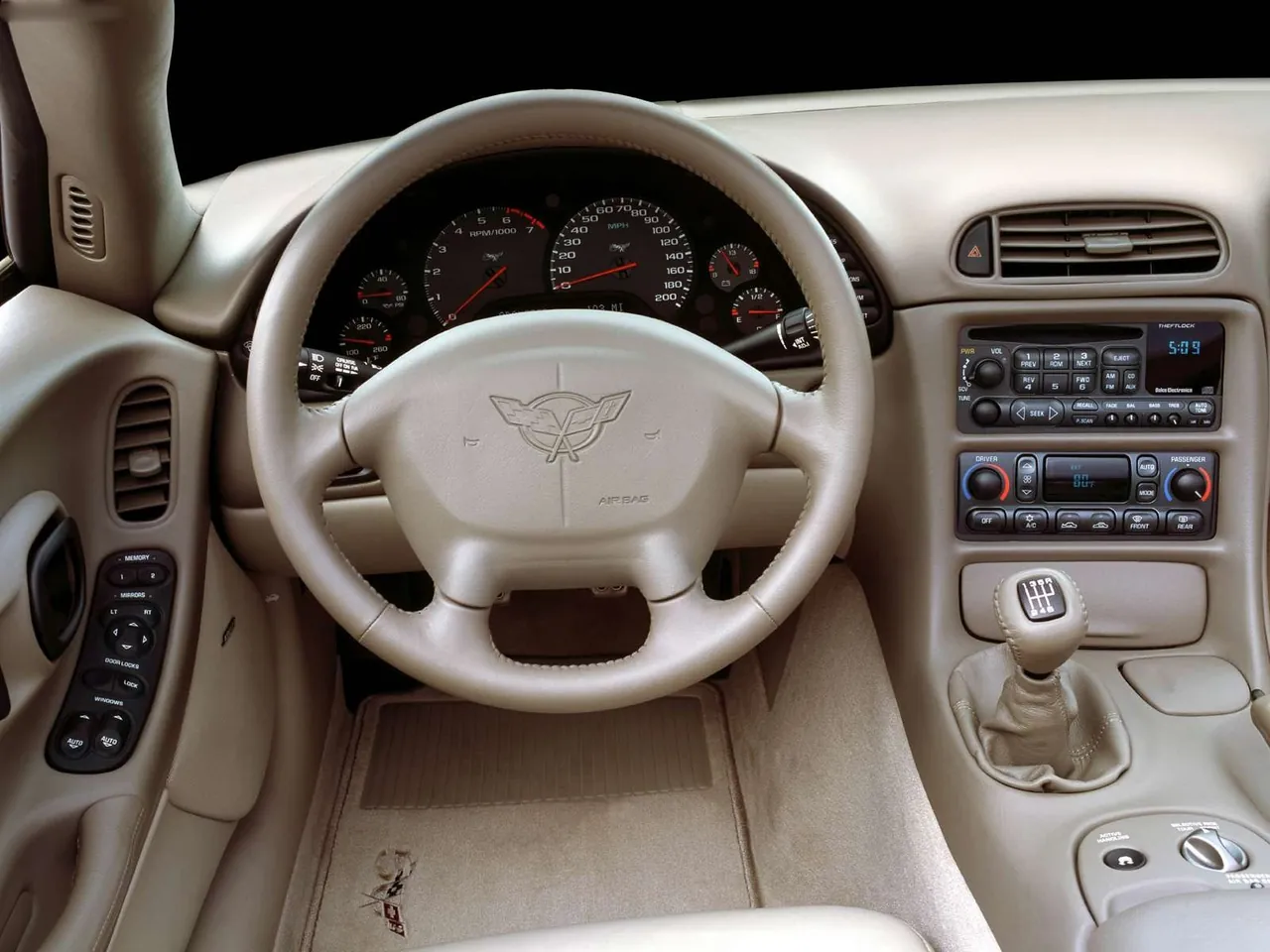 Chevrolet Corvette (2003) – interiér
