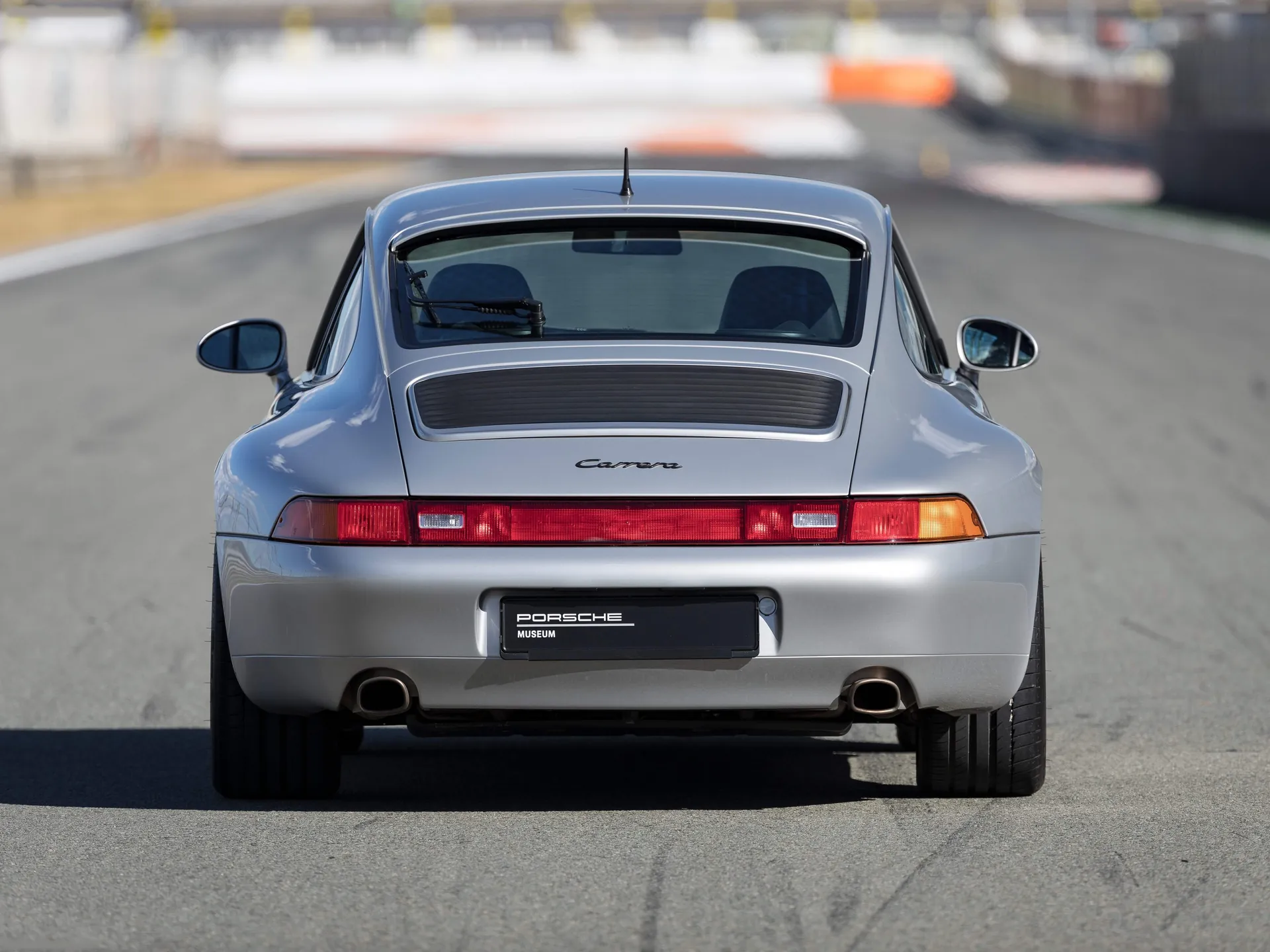 Porsche 911 Carrera (1997) - Rear