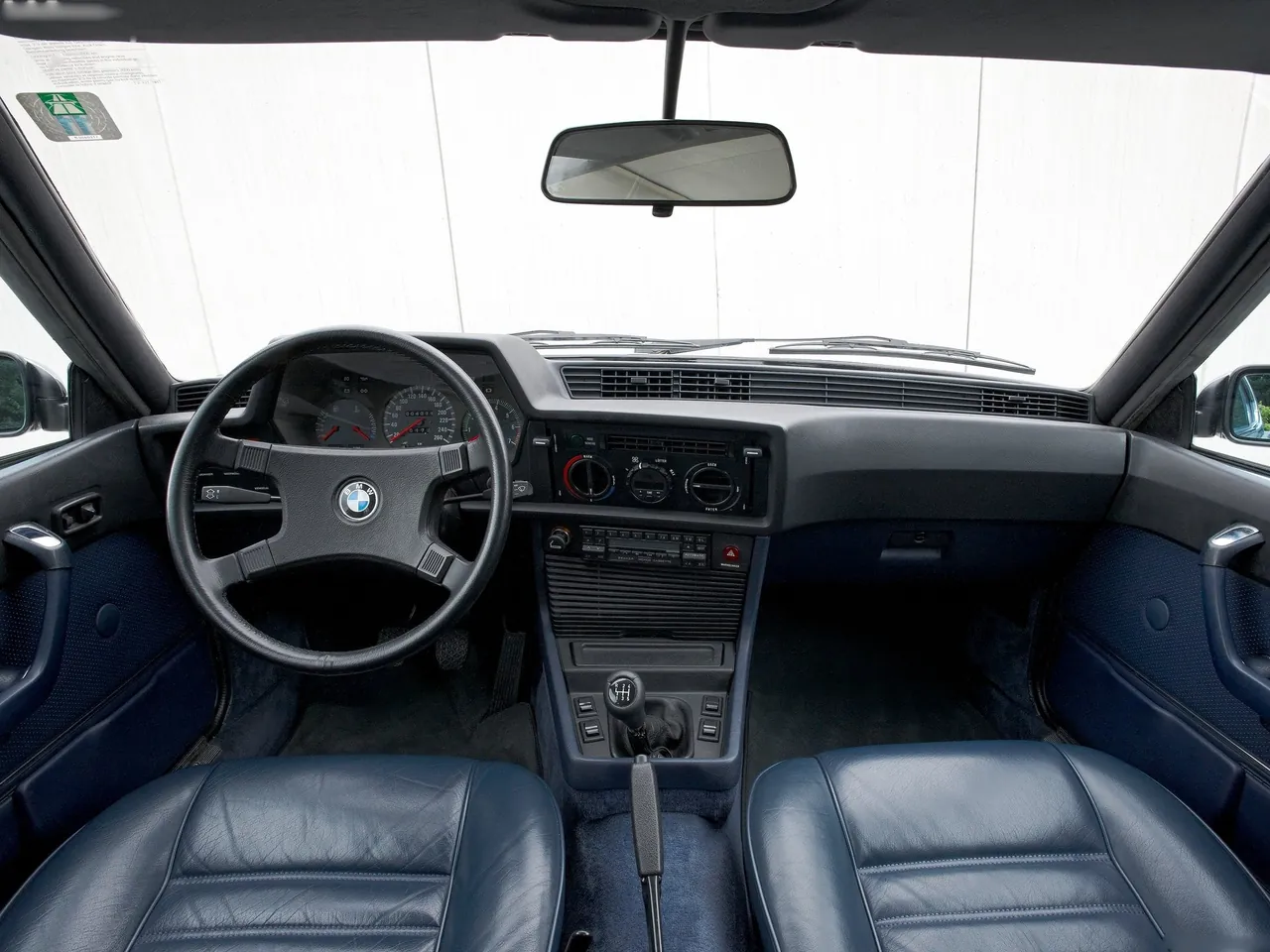 BMW 635CSi (1978) – interiér