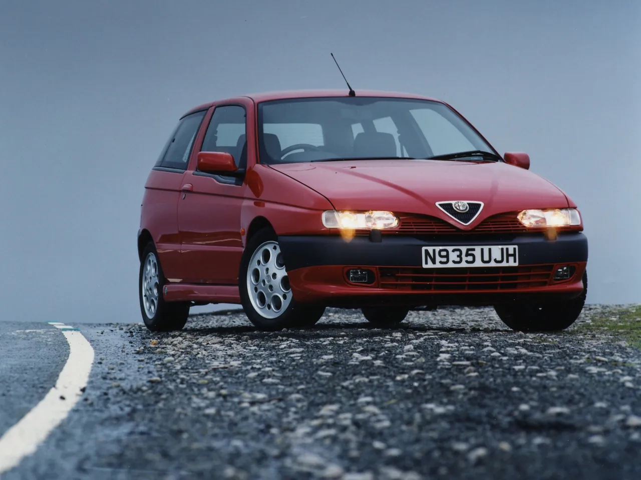 Alfa Romeo 145 (1997)