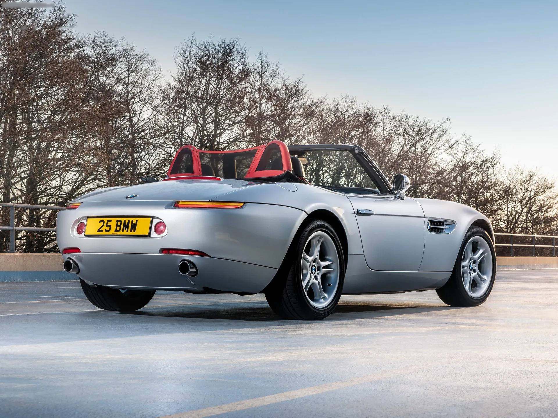 BMW Z8 (2000) – zadní tříčtvrteční pohled