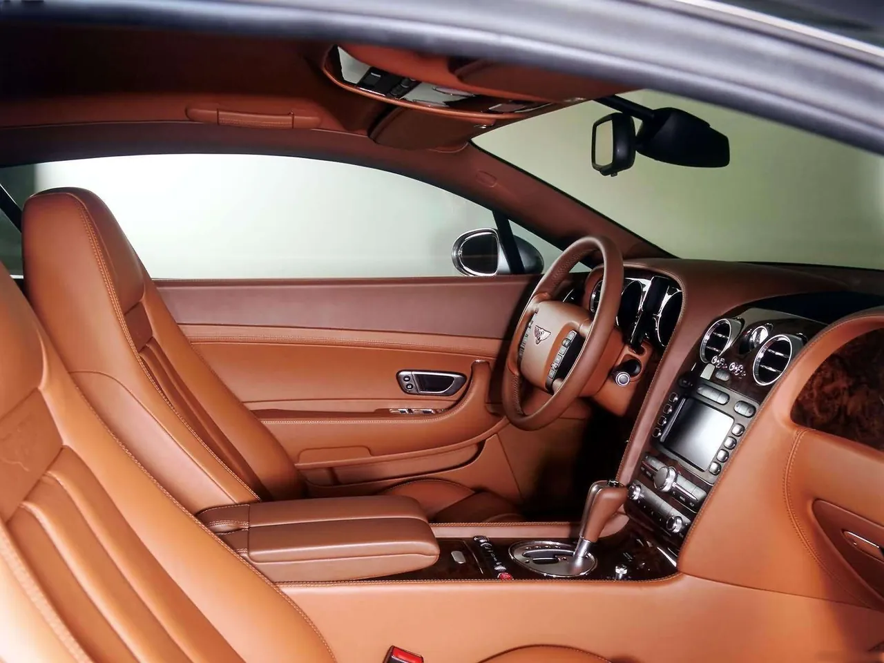 Bentley Continental GT Prototype (2002) – interiér