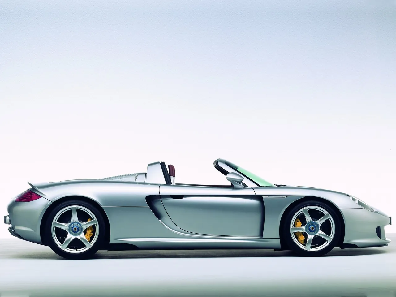 Porsche Carrera GT (2004) - Side Profile