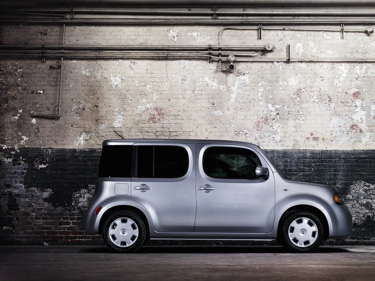 Nissan Cube (2010) – boční profil
