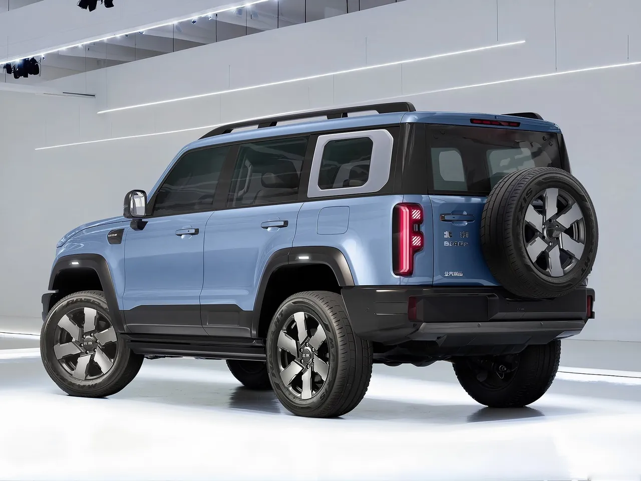 BAIC Beijing BJ40e (2026) – zadní tříčtvrteční pohled