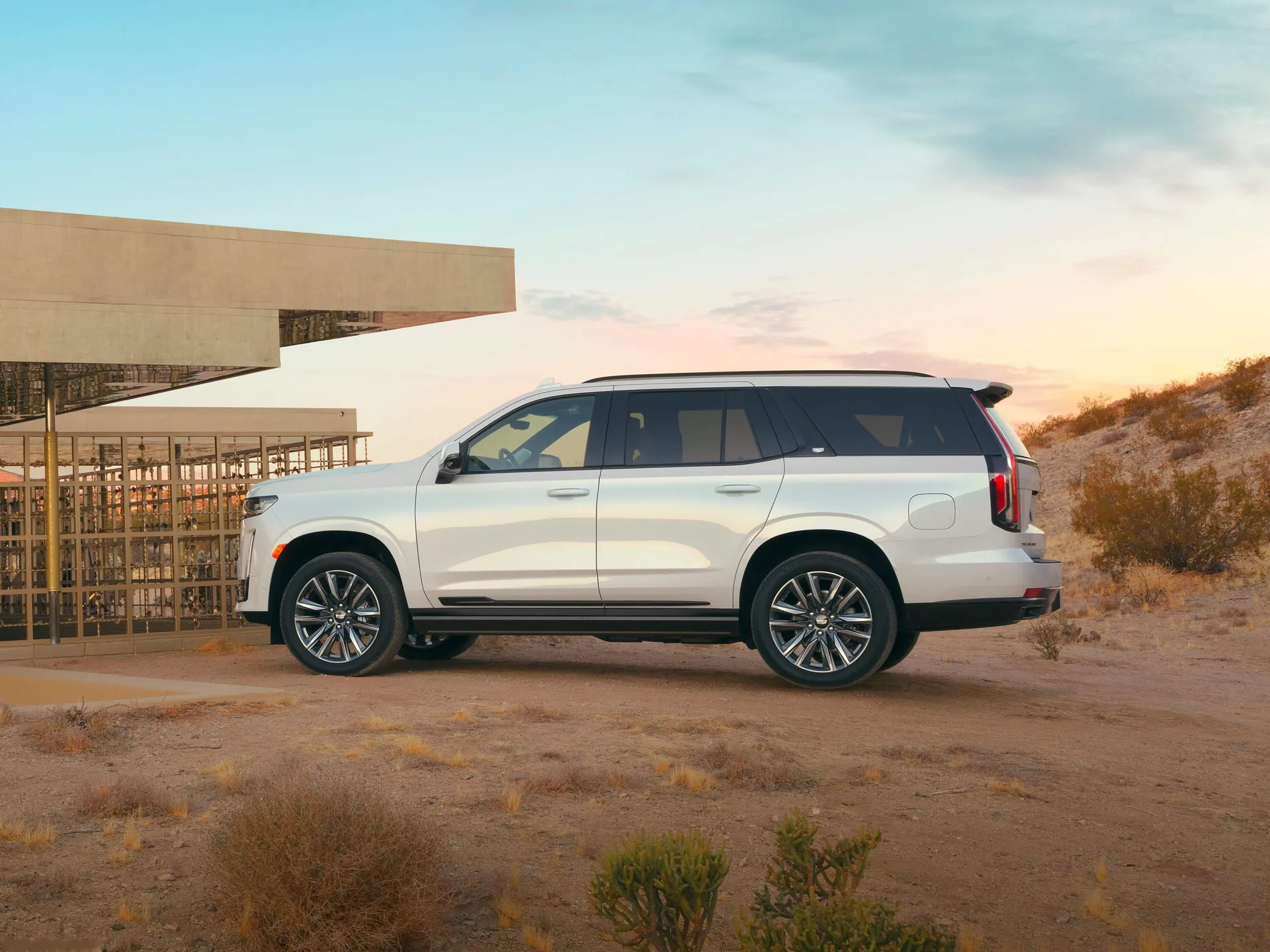 Cadillac Escalade (2021) – boční profil