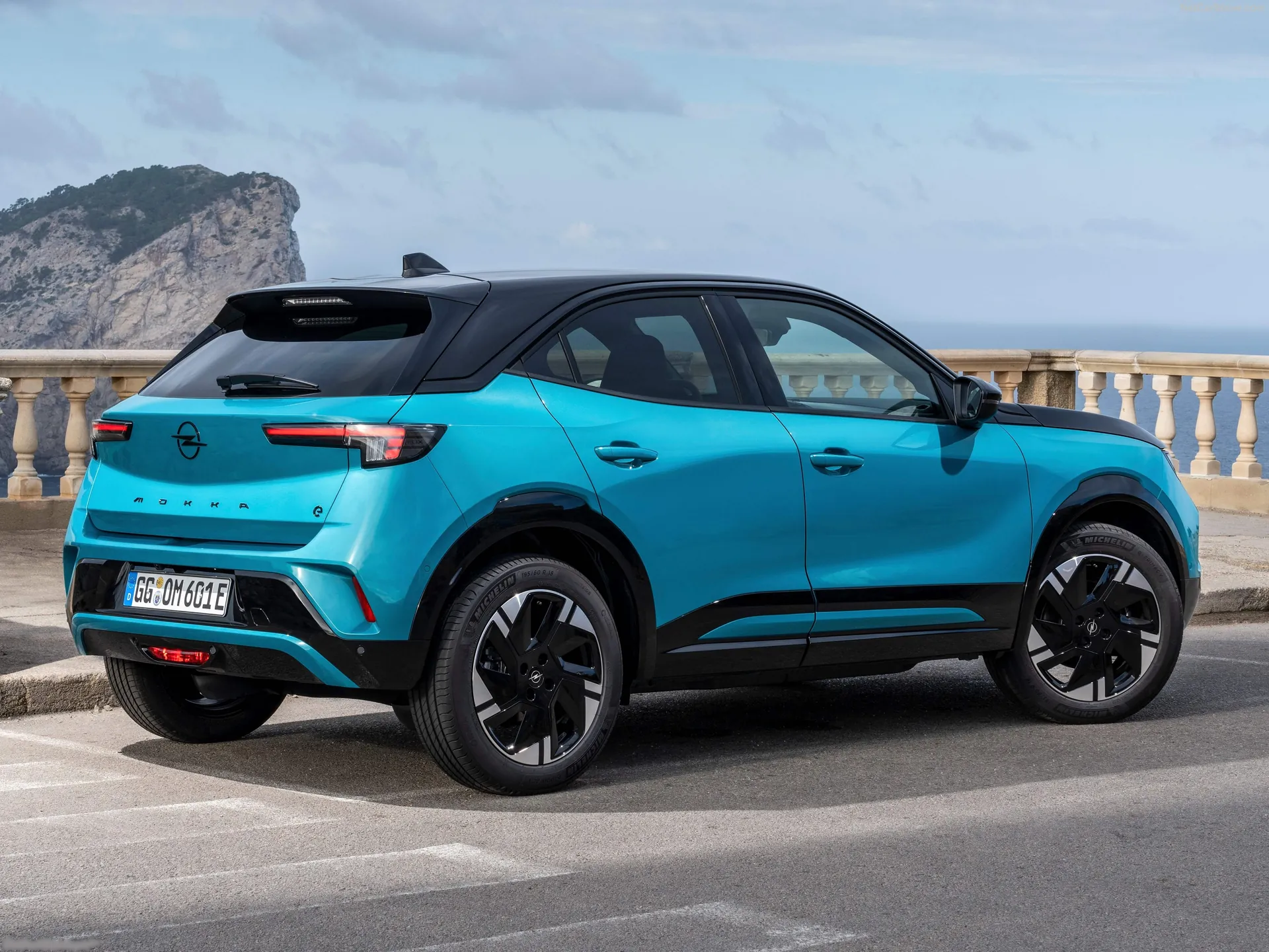 Opel Mokka (2025) – zadní tříčtvrteční pohled
