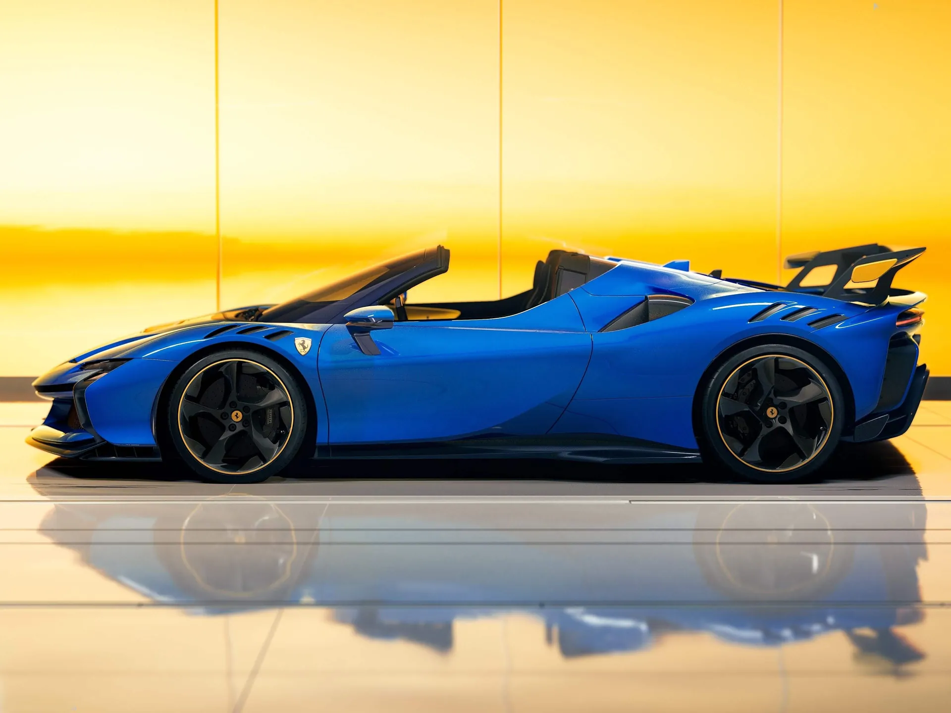 Ferrari SF90 XX Spider (2024) – boční profil