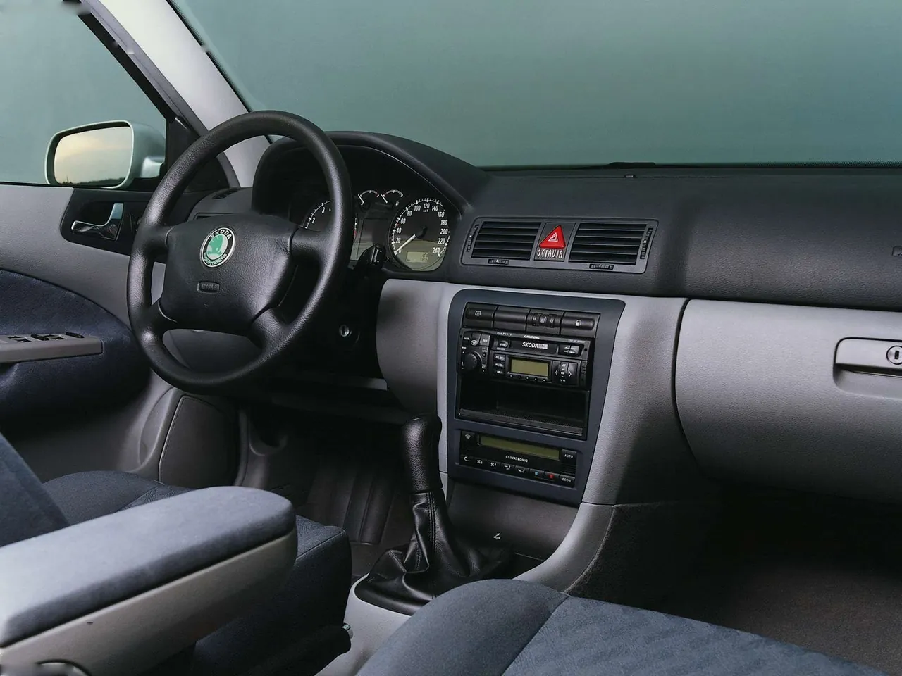 Skoda Octavia (2001) – interiér