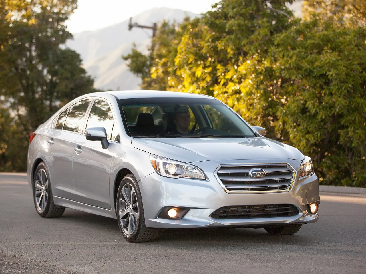 Subaru Legacy (2015)