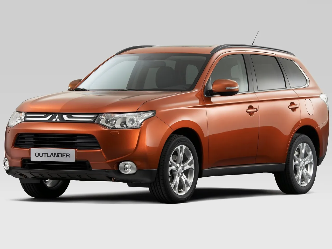 Mitsubishi Outlander (2013)