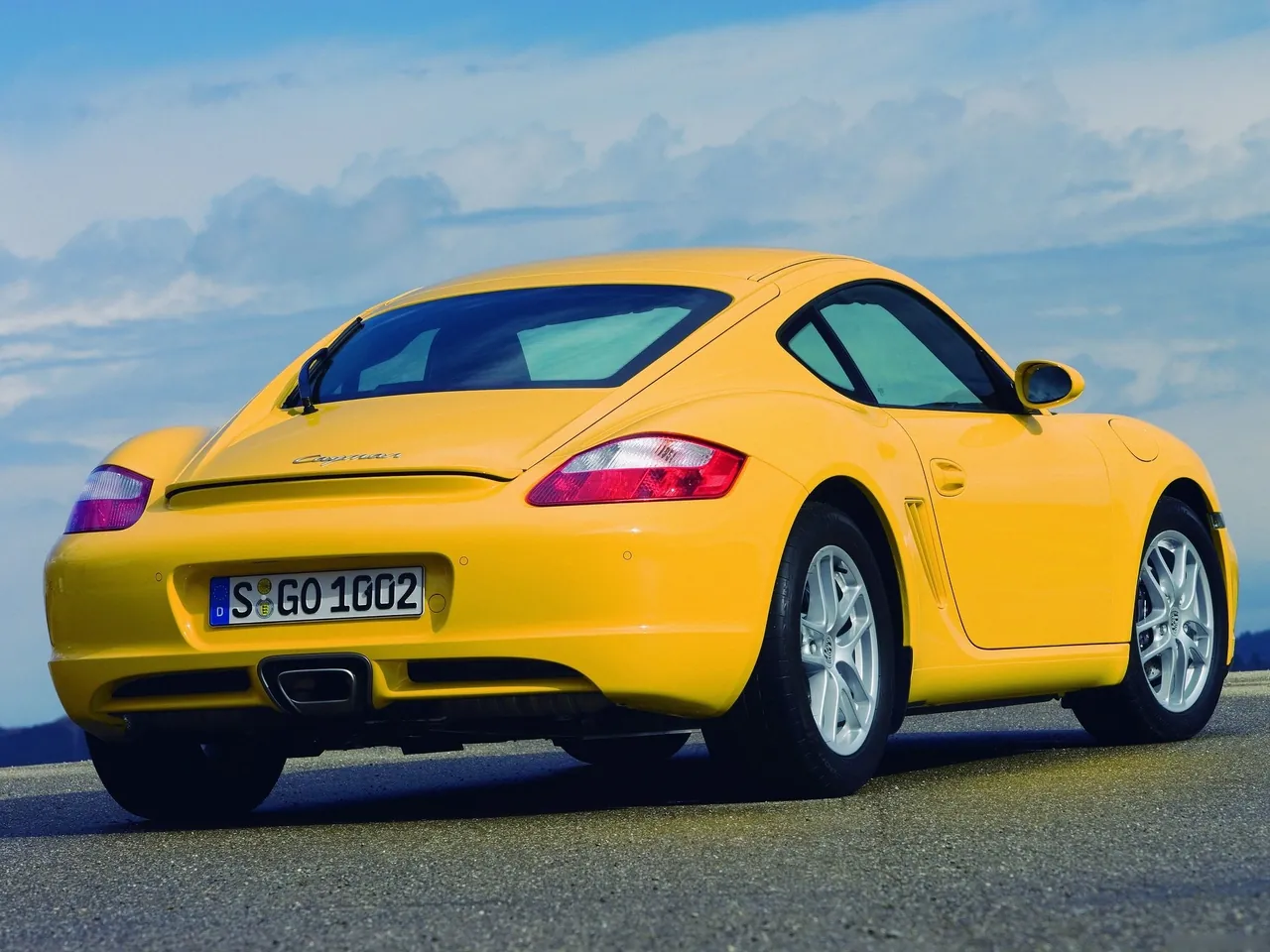 Porsche Cayman (2007) - Rear Three-Quarter