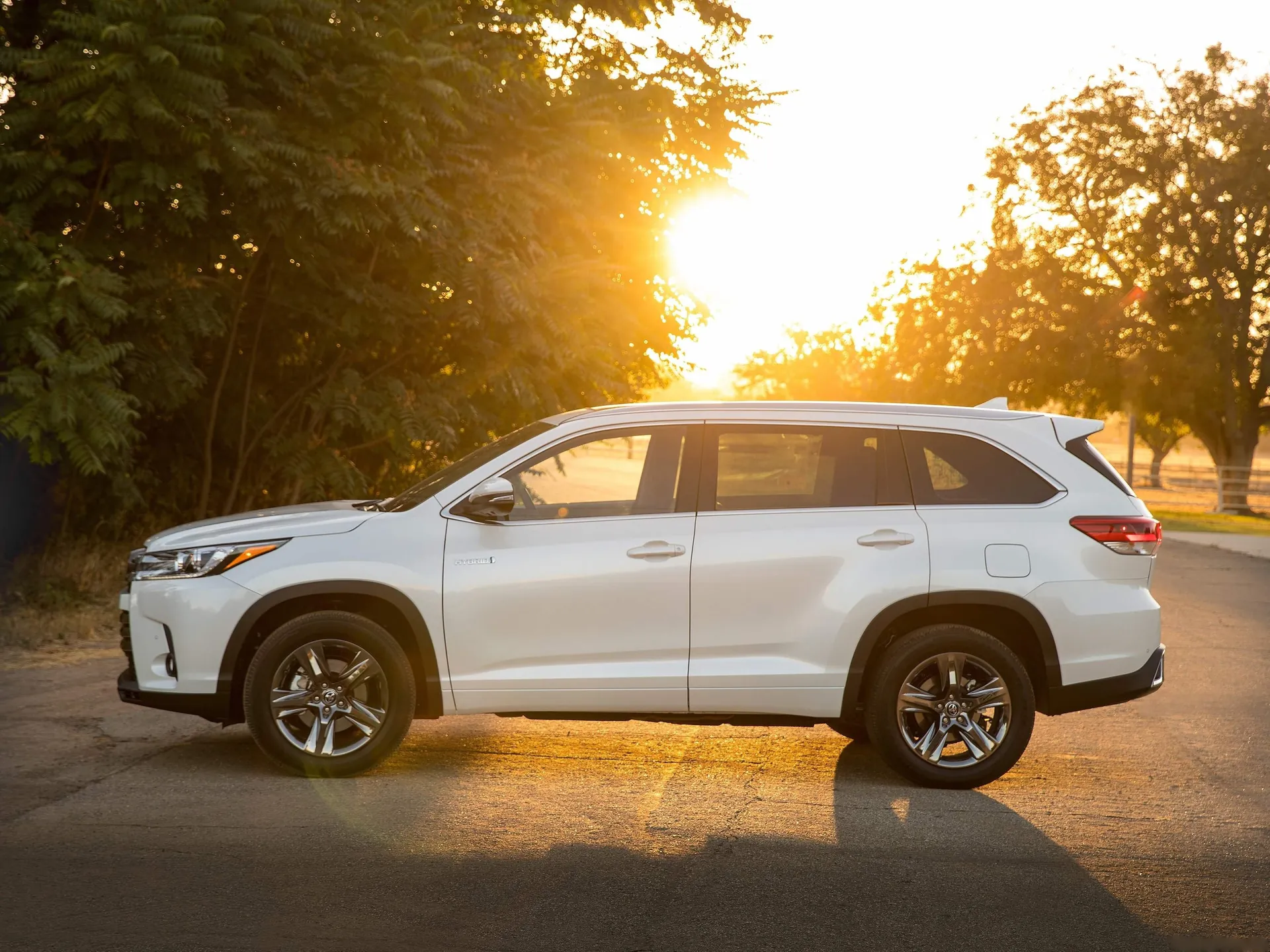 Toyota Highlander (2017) - Side Profile