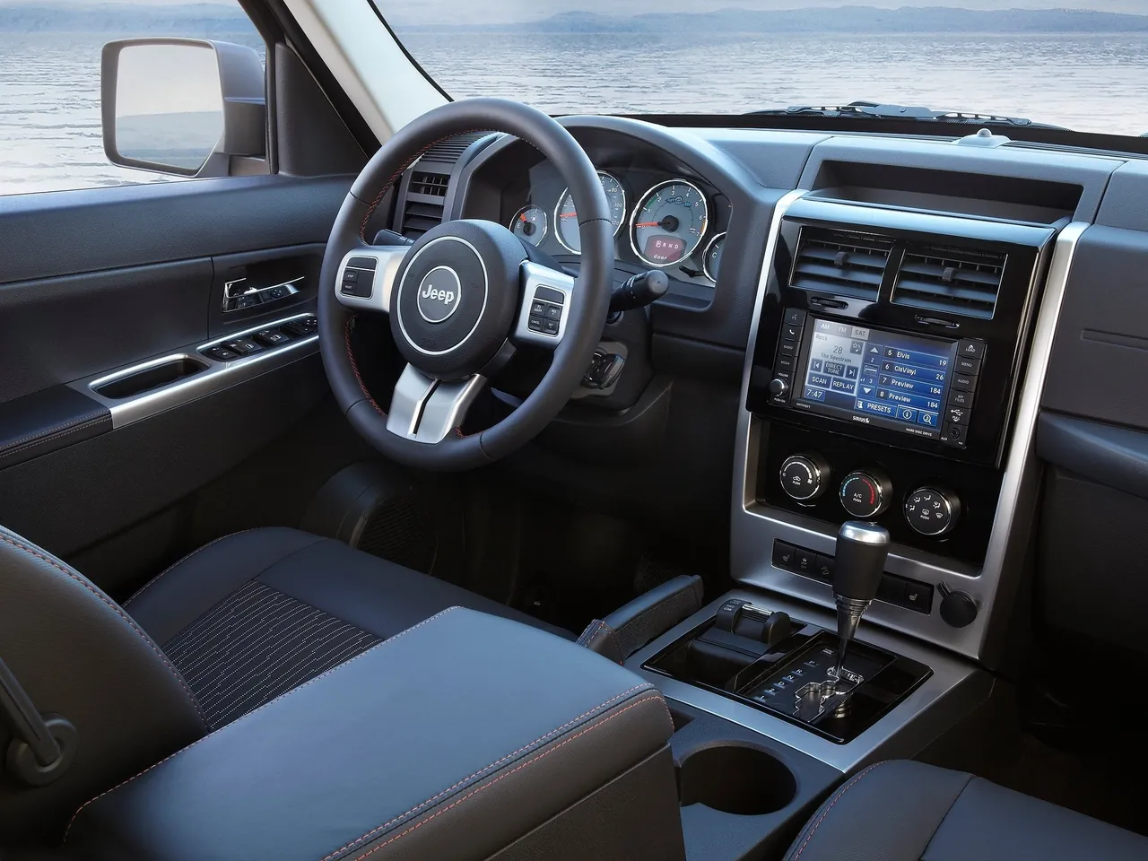 Jeep Liberty Arctic (2012) - Interior