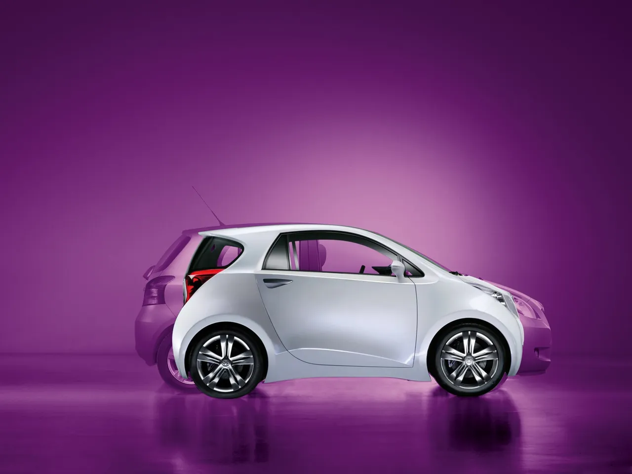 Toyota iQ Concept (2007) - Side Profile