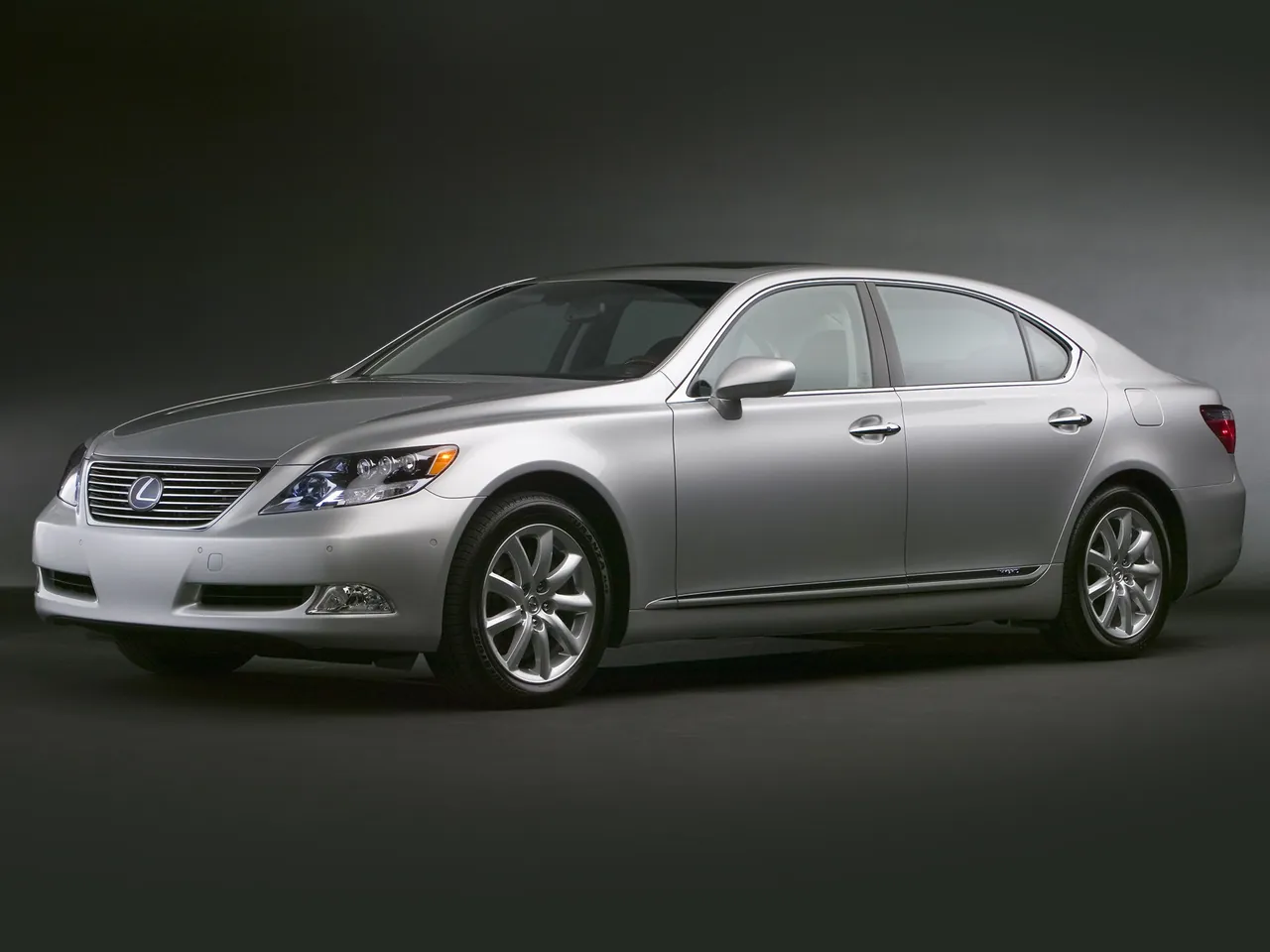 Lexus LS 600h L (2009)
