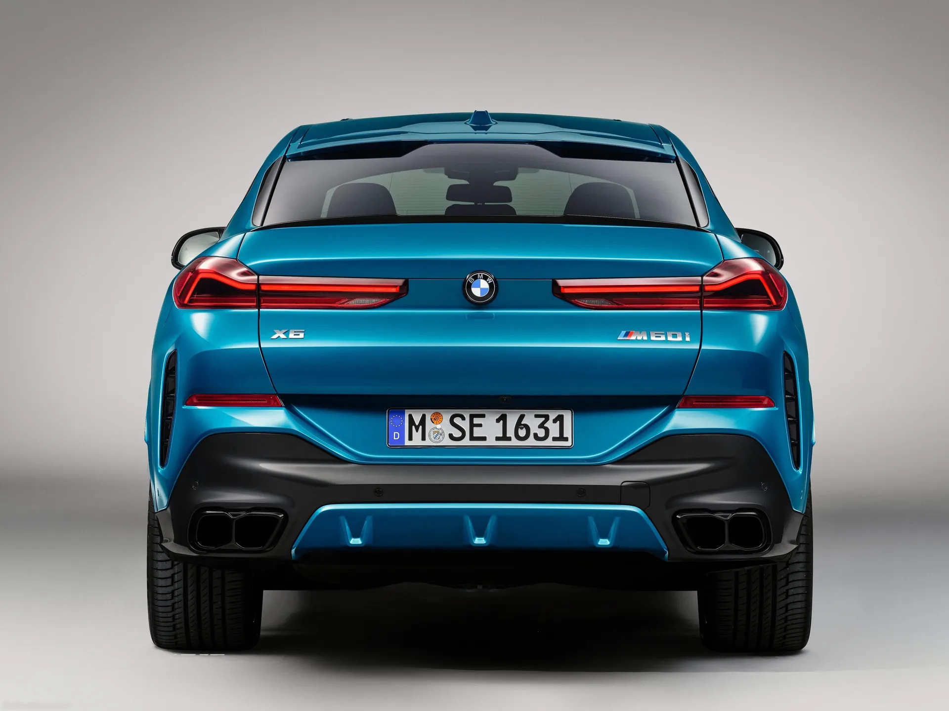 BMW X6 M60i (2024) – zezadu