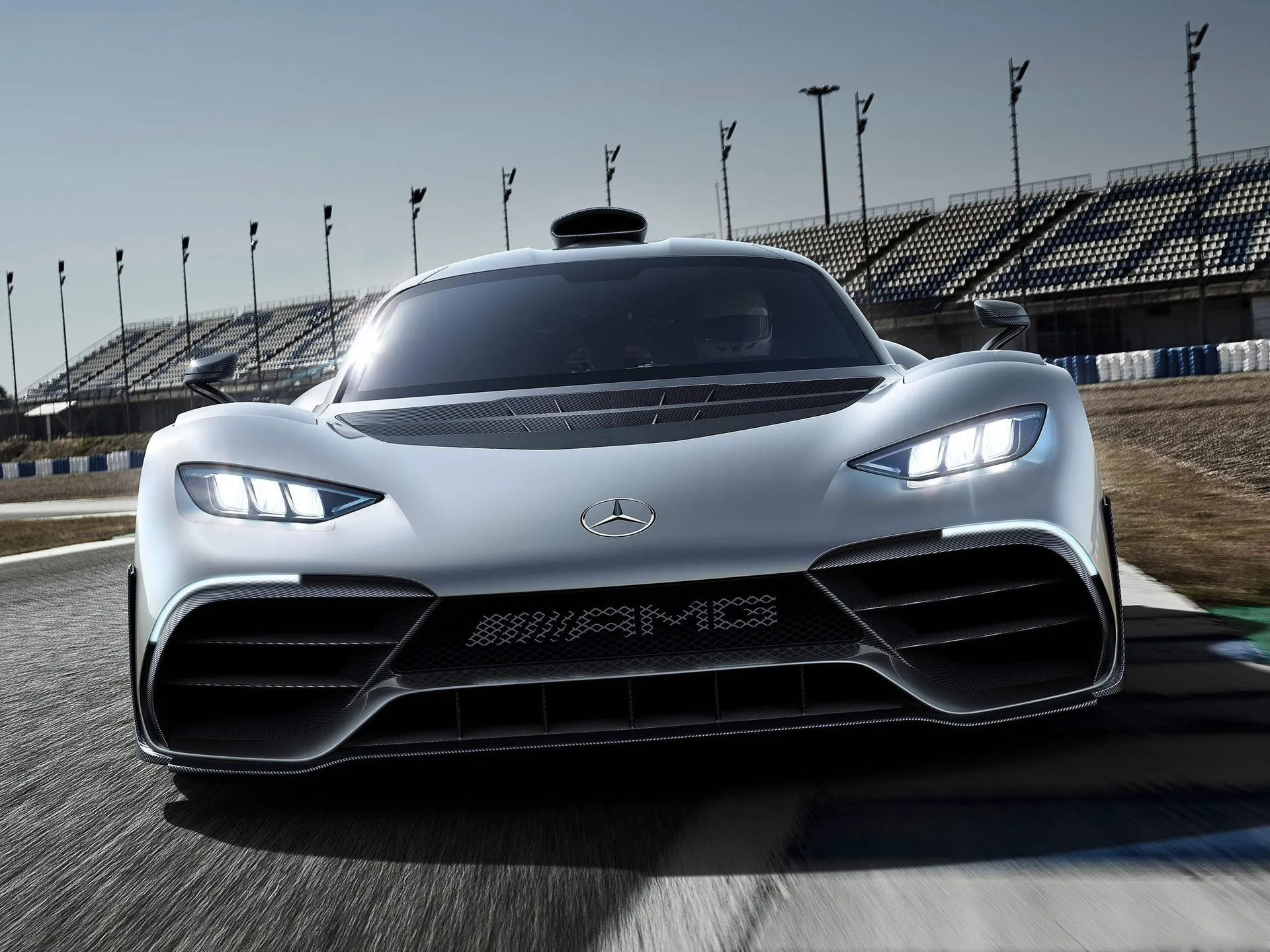 Mercedes-Benz AMG Project ONE Concept (2017) – zepředu