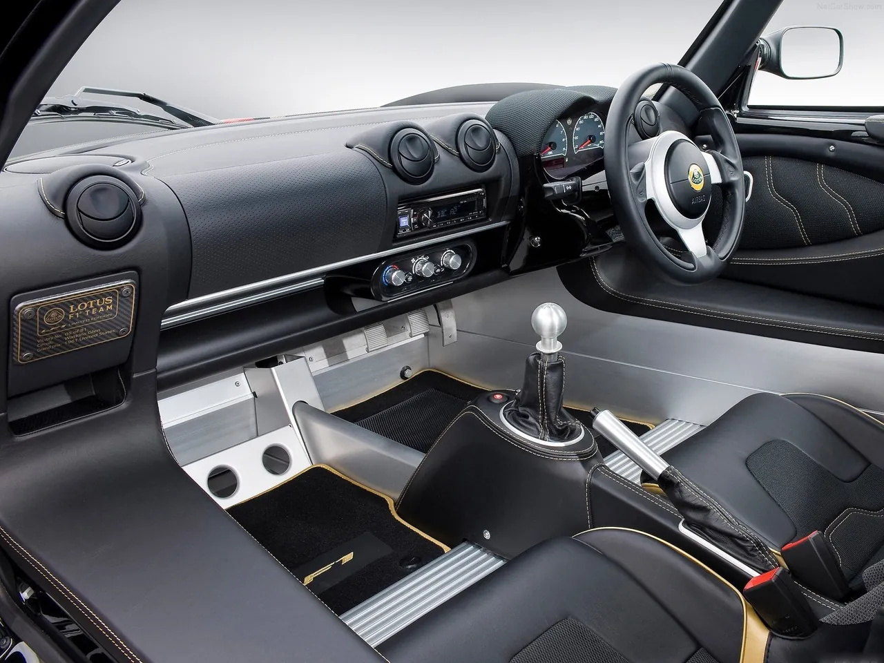 Lotus Exige LF1 (2014) – interiér