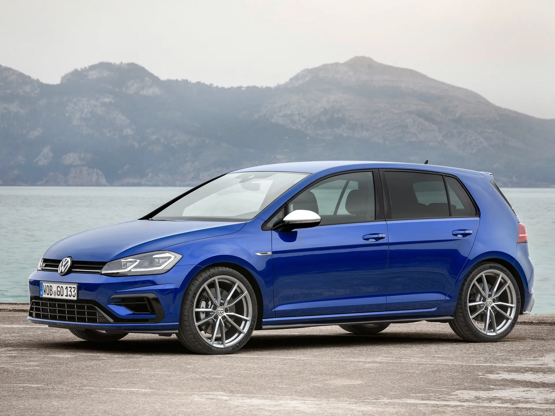 Volkswagen Golf R (2017)