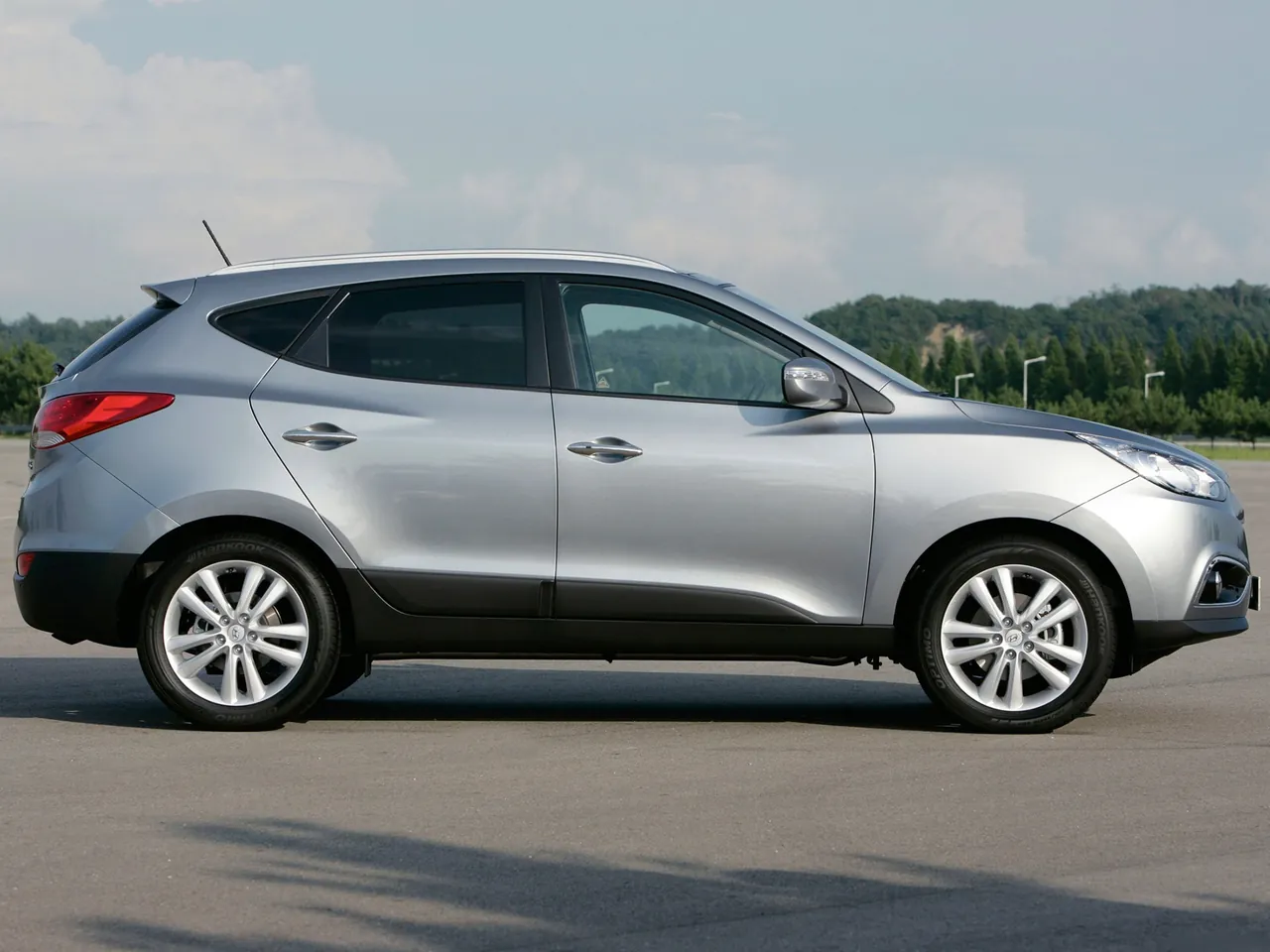 Hyundai ix35 (2011) – boční profil
