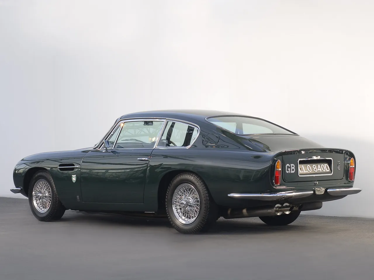Aston Martin DB6 (1965) - Rear Three-Quarter