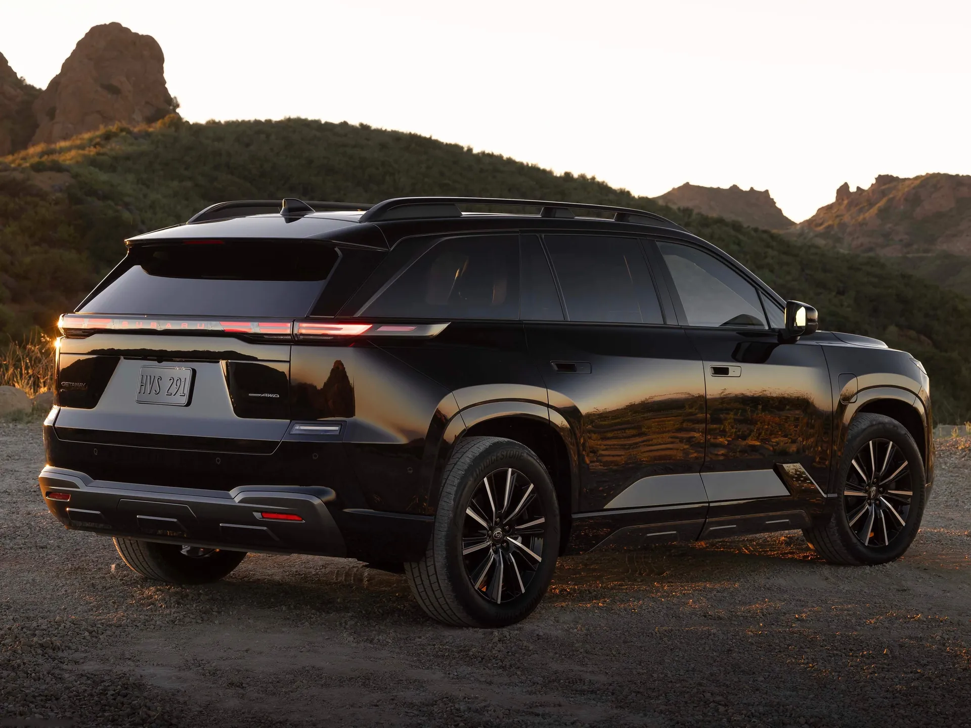 Subaru Getaway (2027) – zadní tříčtvrteční pohled