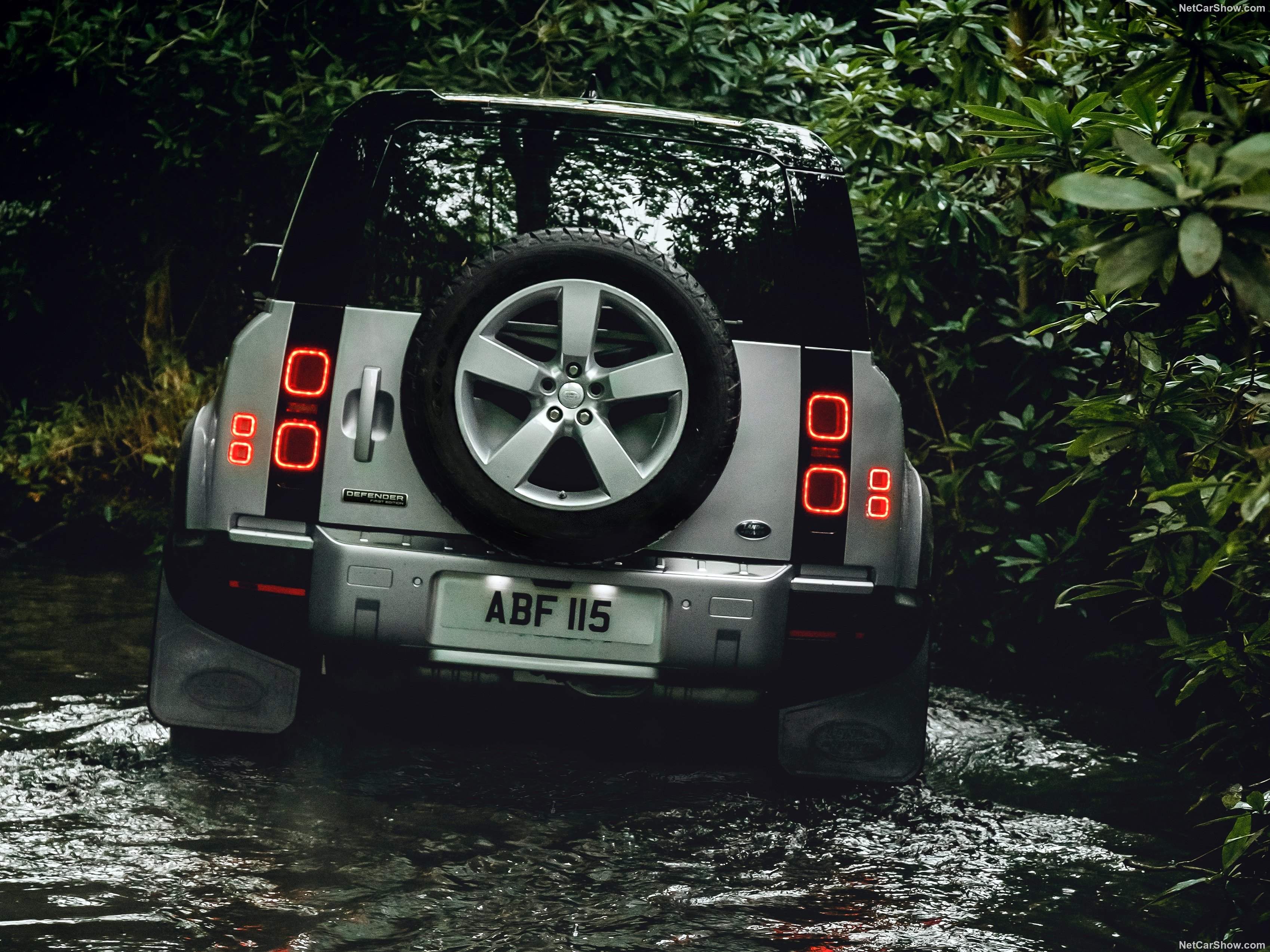 Land Rover Defender 110 (2020) – zezadu