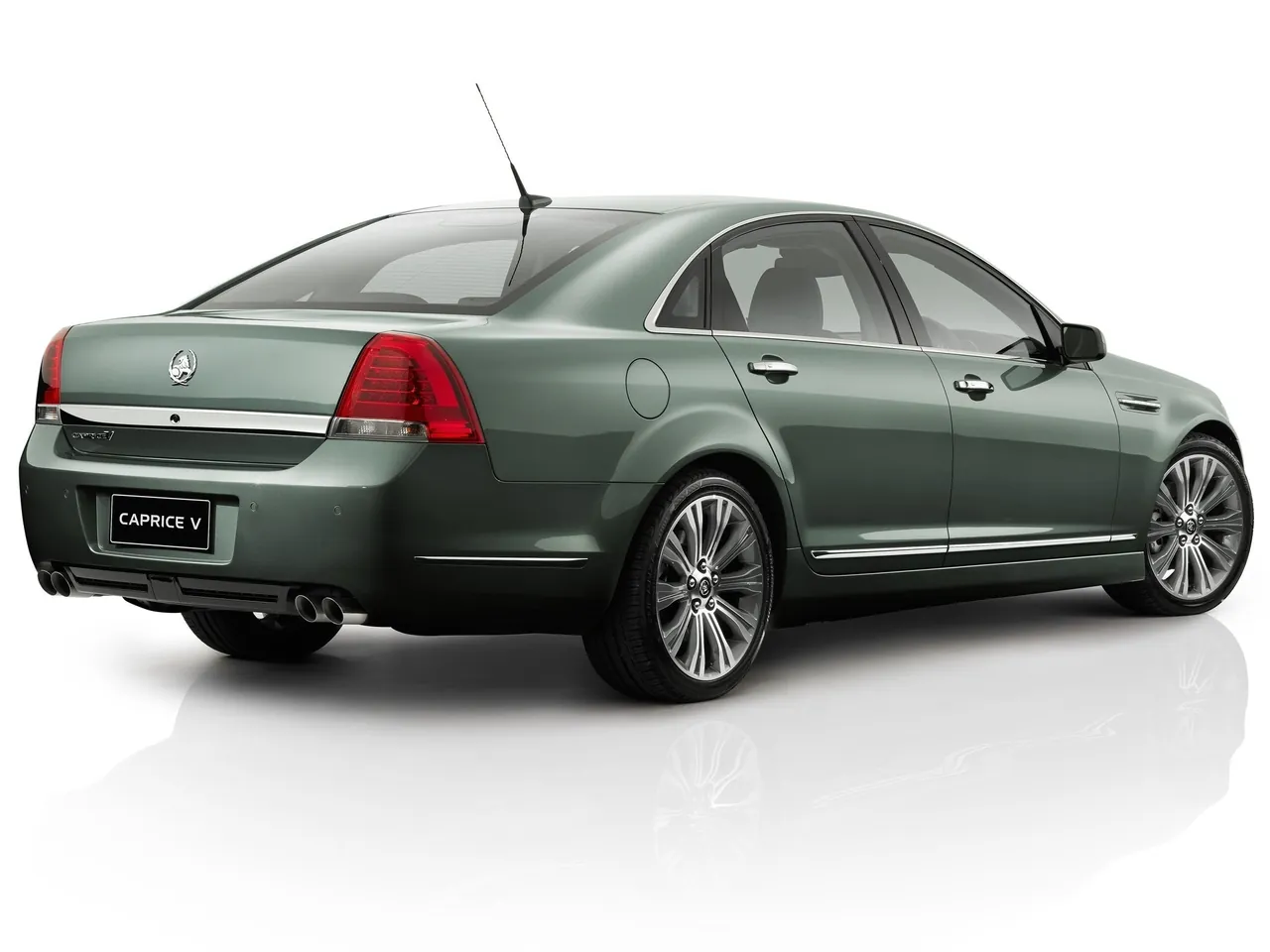 Holden WN Caprice V (2014) – zadní tříčtvrteční pohled