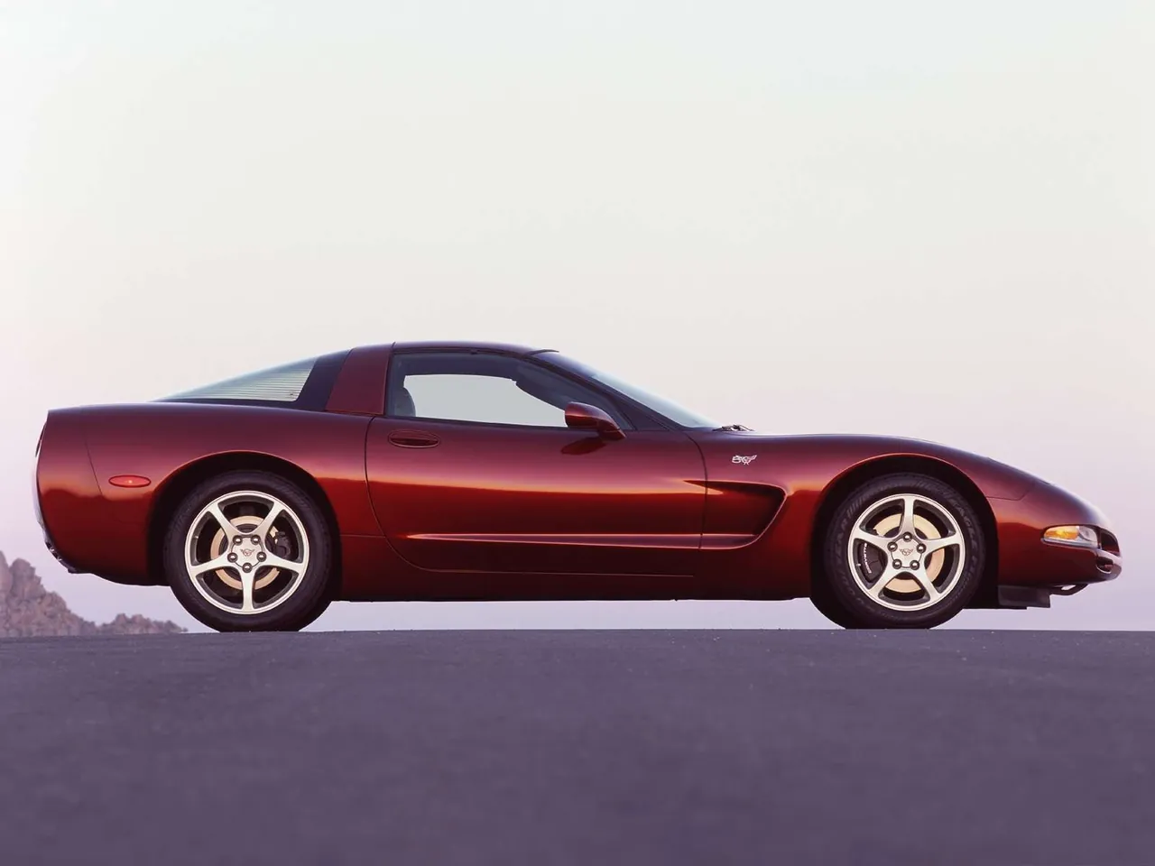 Chevrolet Corvette (2003) – boční profil