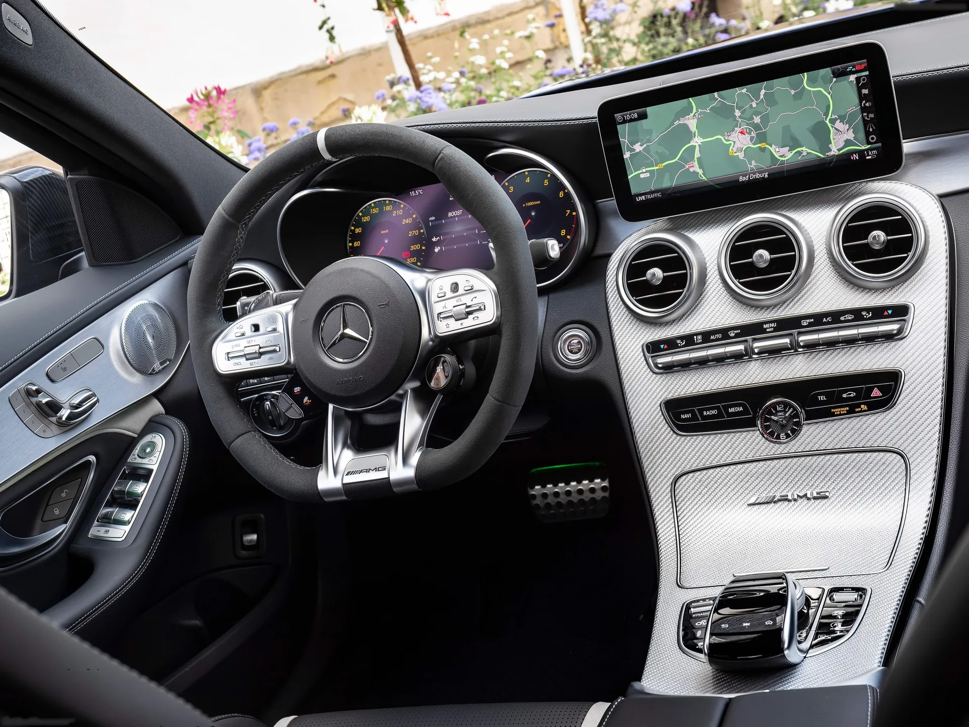 Mercedes-Benz C63 S AMG Sedan (2019) – interiér