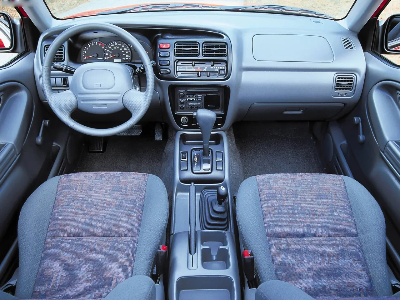 Chevrolet Tracker (2001) – interiér
