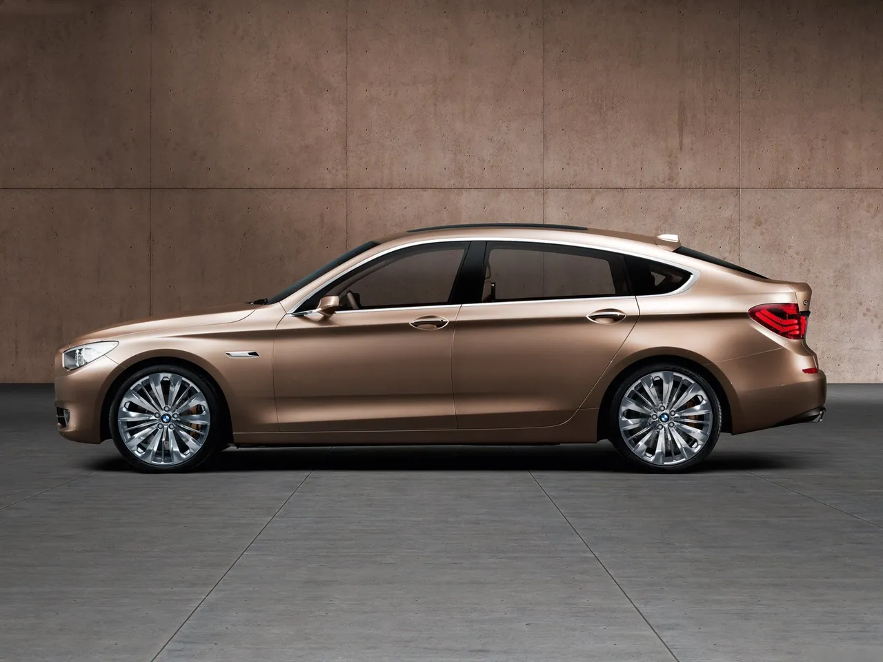 BMW 5-Series Gran Turismo Concept (2009) – boční profil
