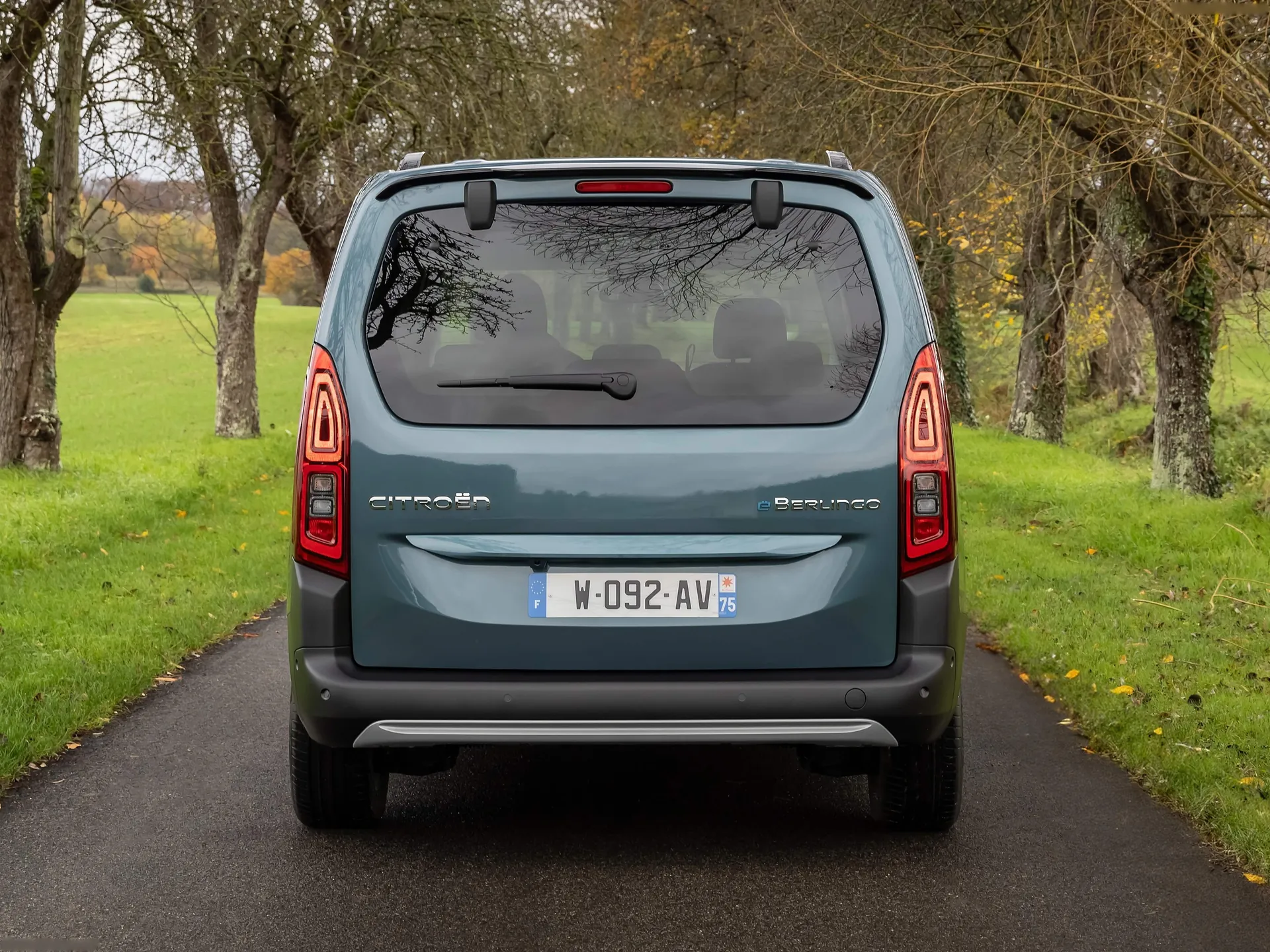 Citroen e-Berlingo (2024) – zezadu