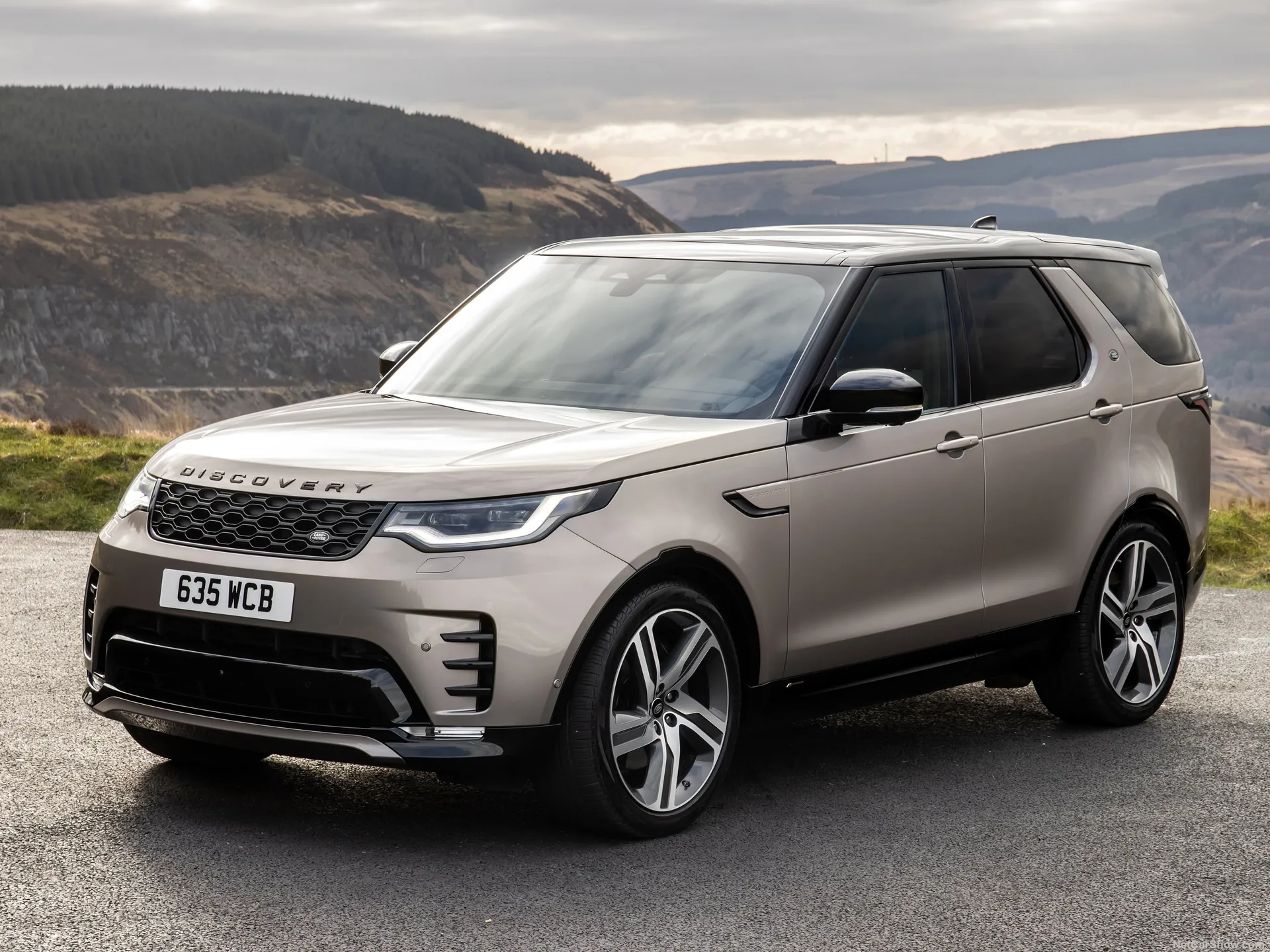 Land Rover Discovery (2021)
