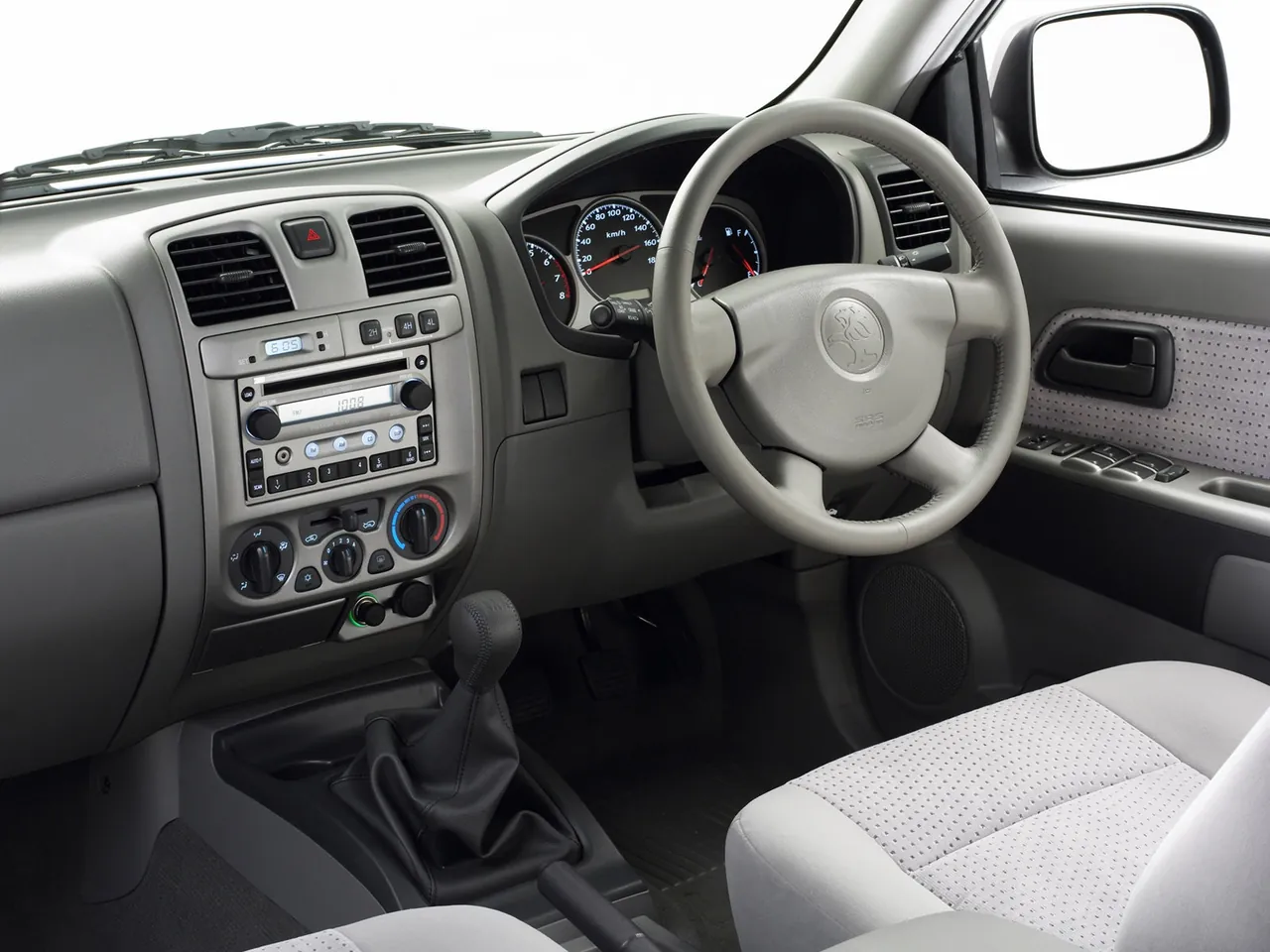 Holden HFV6 Rodeo (2006) – interiér