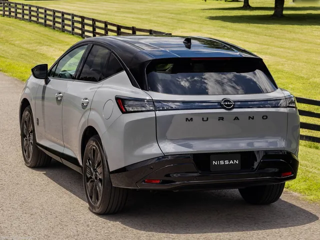 Nissan Murano Dark Armor (2027)