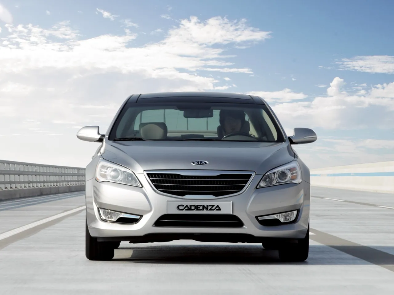 Kia Cadenza (2011) – zepředu