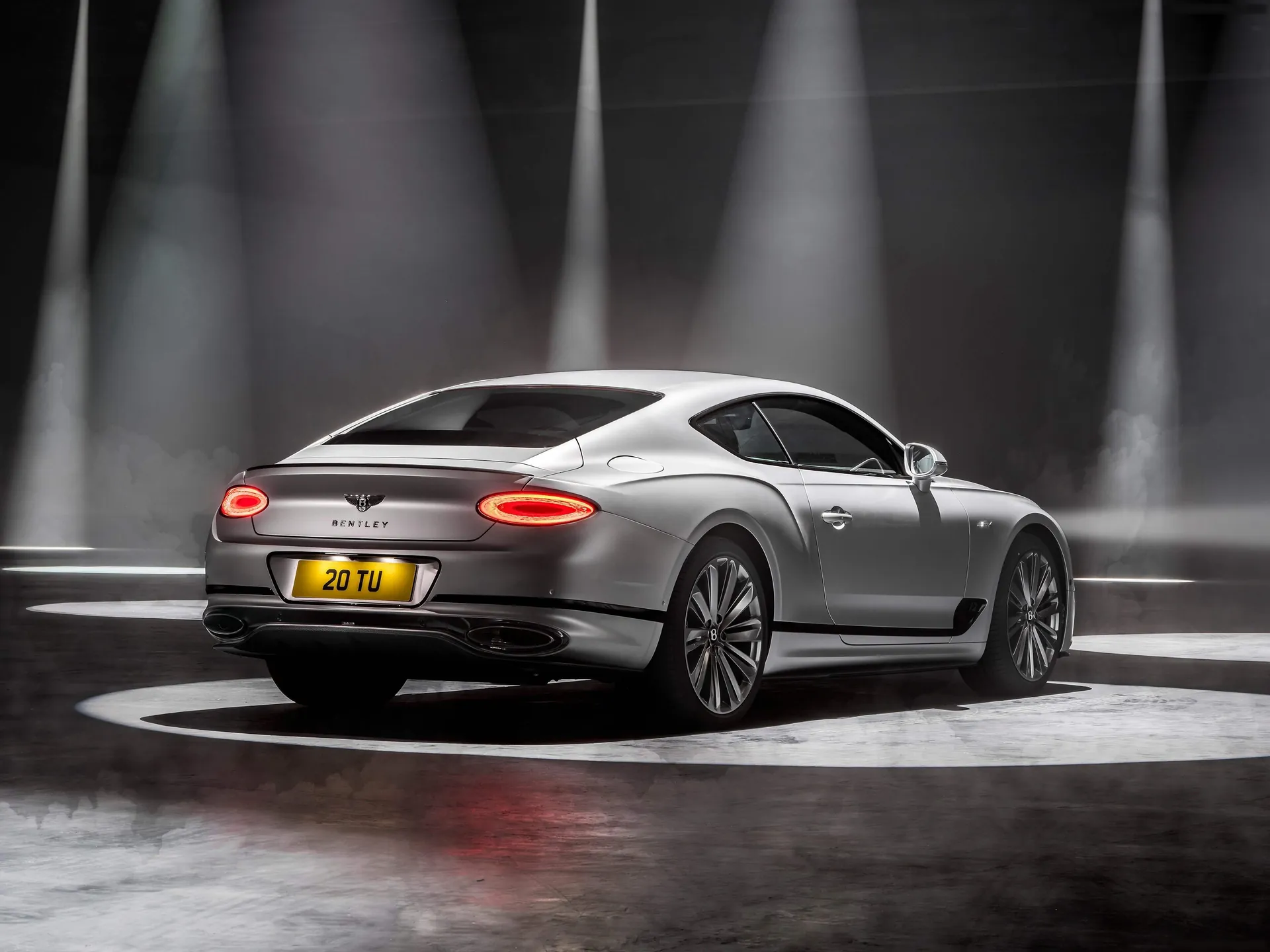 Bentley Continental GT Speed (2022) – zadní tříčtvrteční pohled