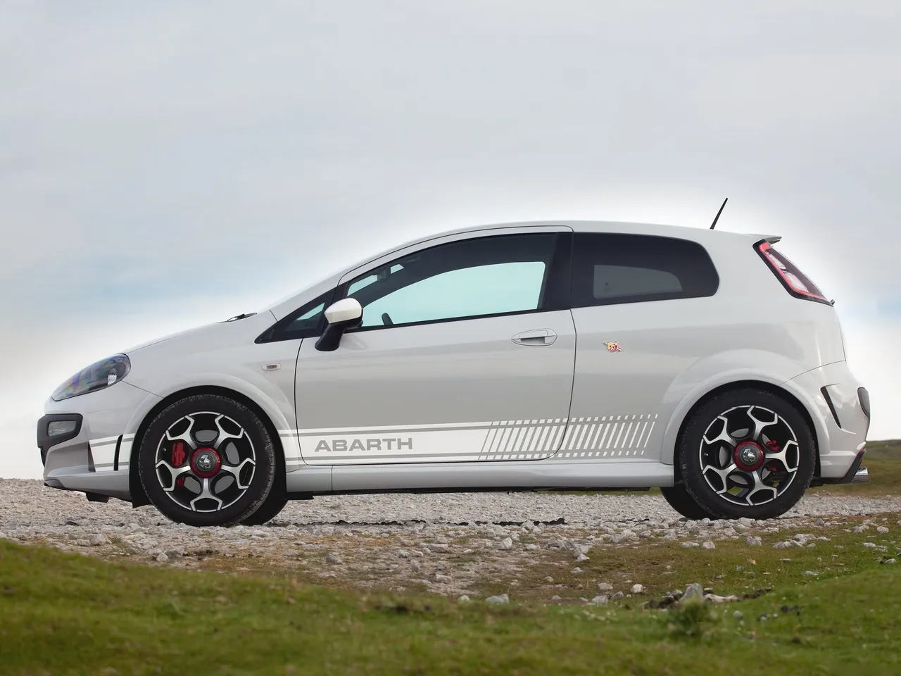 Fiat Punto Evo Abarth (2011) – boční profil