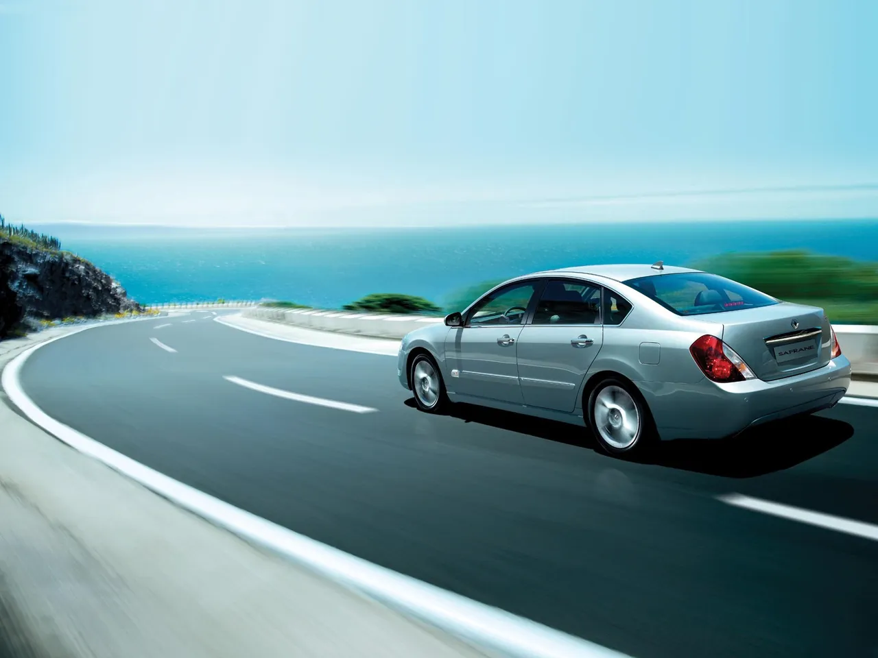 Renault Safrane (2009) – zadní tříčtvrteční pohled