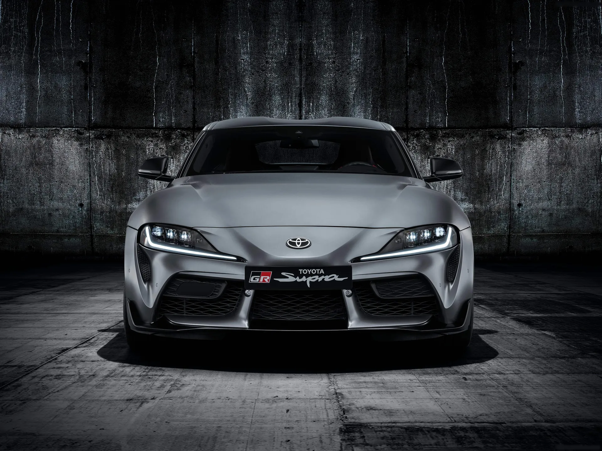 Toyota Supra (2020) - Front