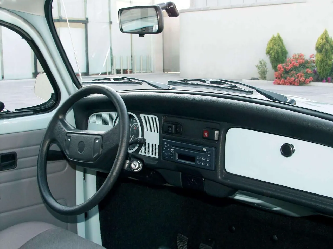 Volkswagen Beetle Last Edition (2003) - Interior