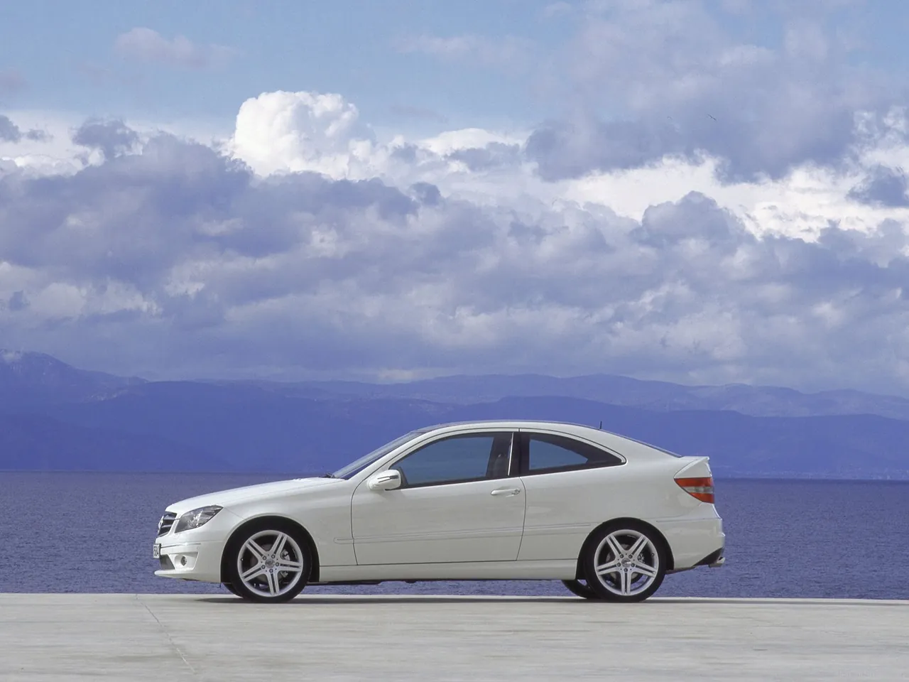 Mercedes-Benz CLC (2009) - Side Profile