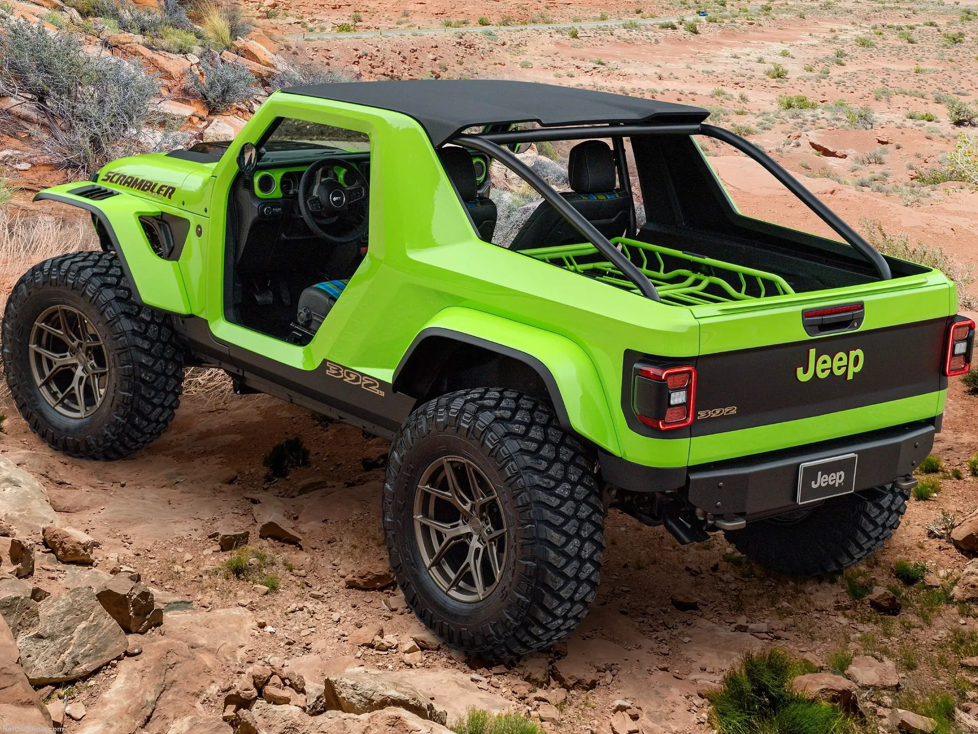 Jeep Scrambler 392 Concept (2023) – zadní tříčtvrteční pohled