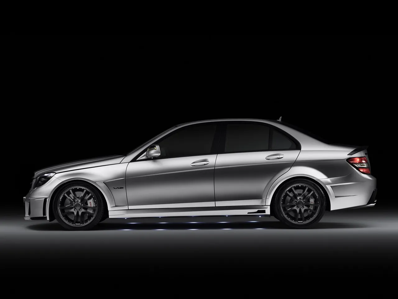 Brabus Bullit (2007) – boční profil